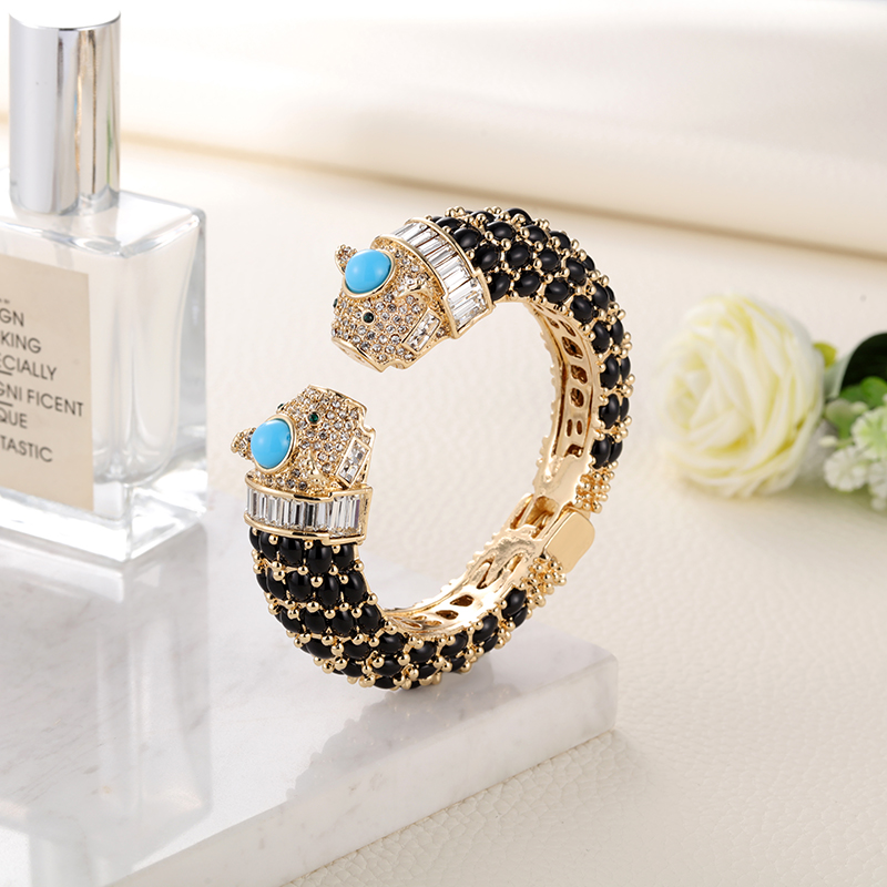 Sally's Paradise Animal Bracel - Paradise Jewelry & Watches Llc Miami Photos บทวิจารณ์และราคา