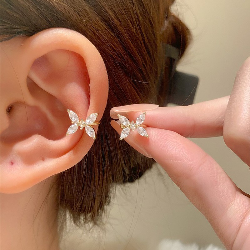 Korean Crystal Ear Clip Earrin - Ear Cuff No Piercing บทวิจารณ์และราคา