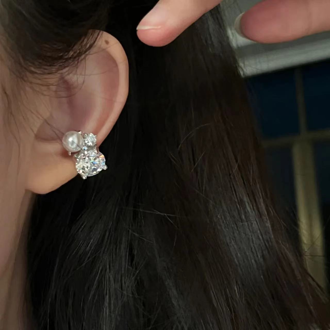1Pcs Shiny Imitation Pearl Zir - Ear Cuff No Piercing บทวิจารณ์และราคา